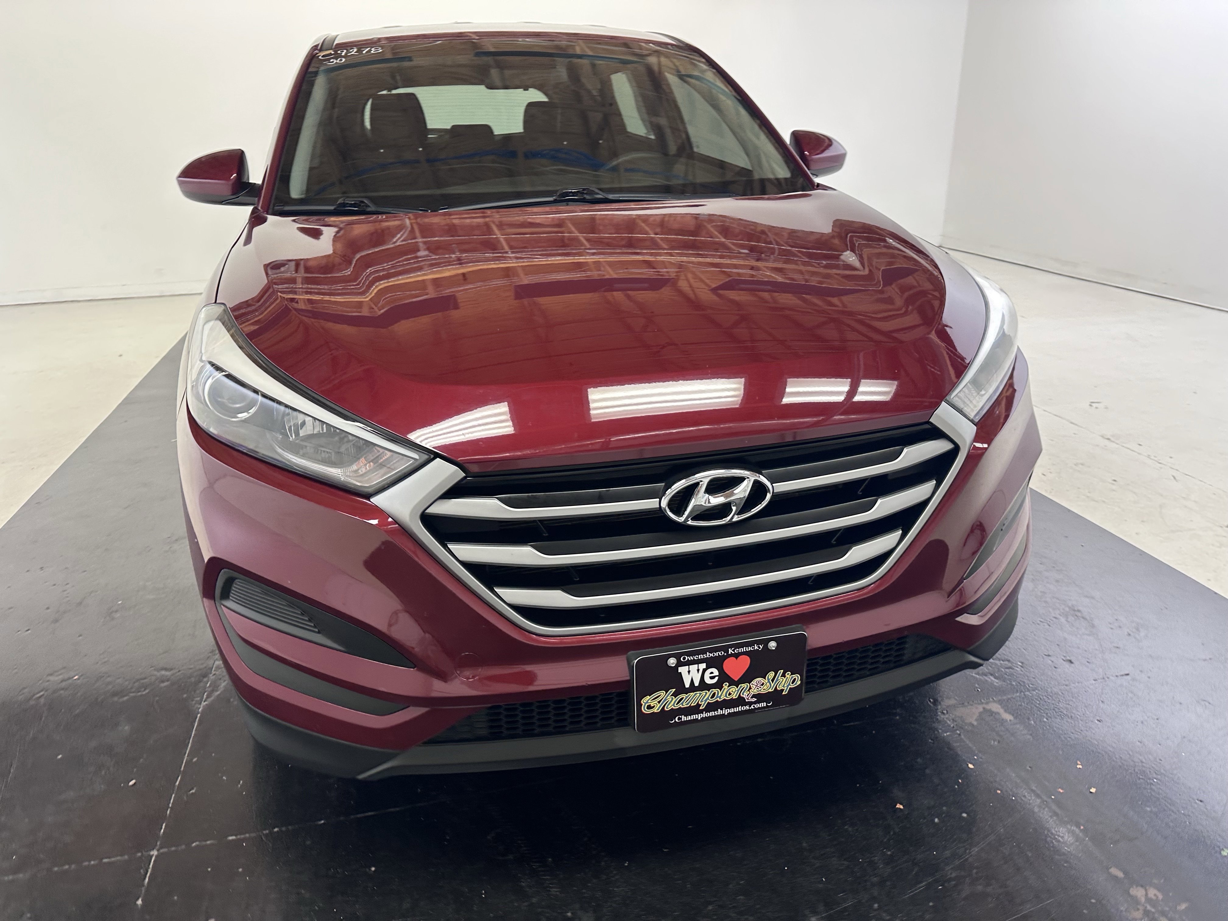 Used 2018 Hyundai Tucson SE image 3