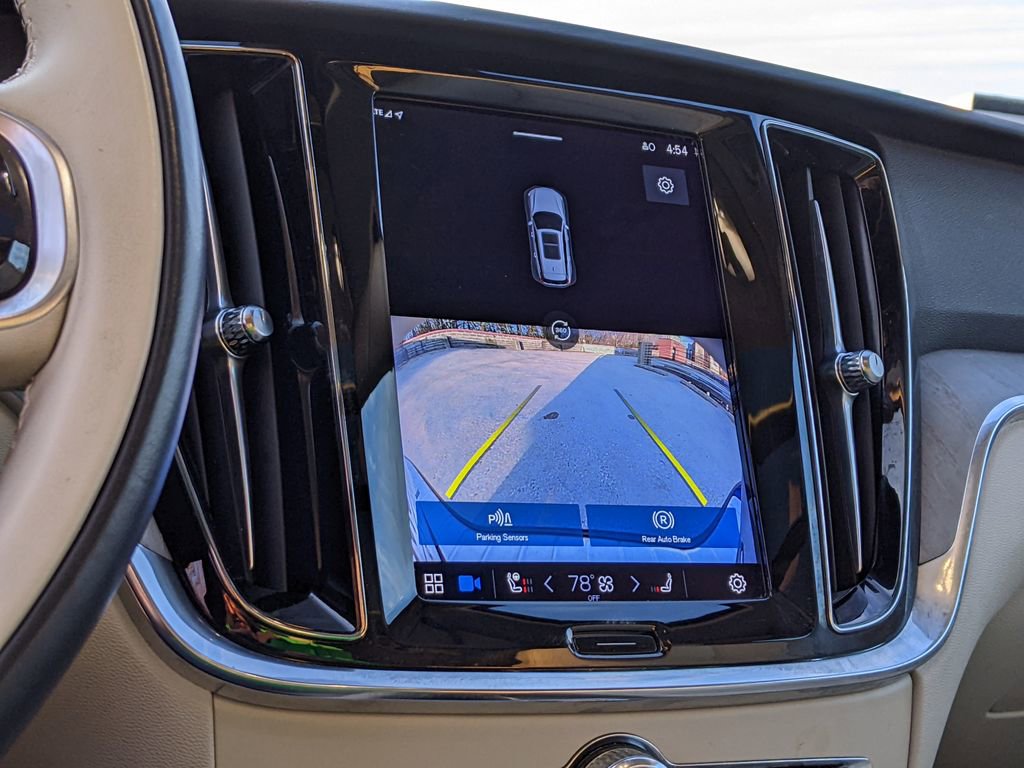 Certified 2023 Volvo V60 B5 Cross Country Plus w/ Climate Package image 18