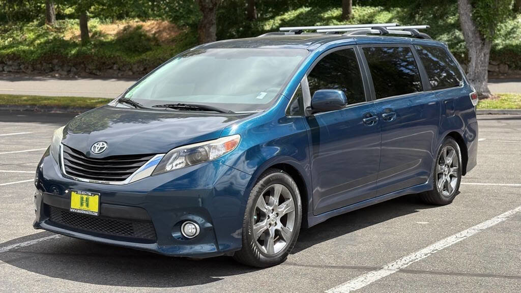 Used 2011 Toyota Sienna SE