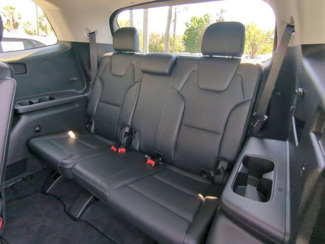 Used 2025 Kia Telluride S image 11