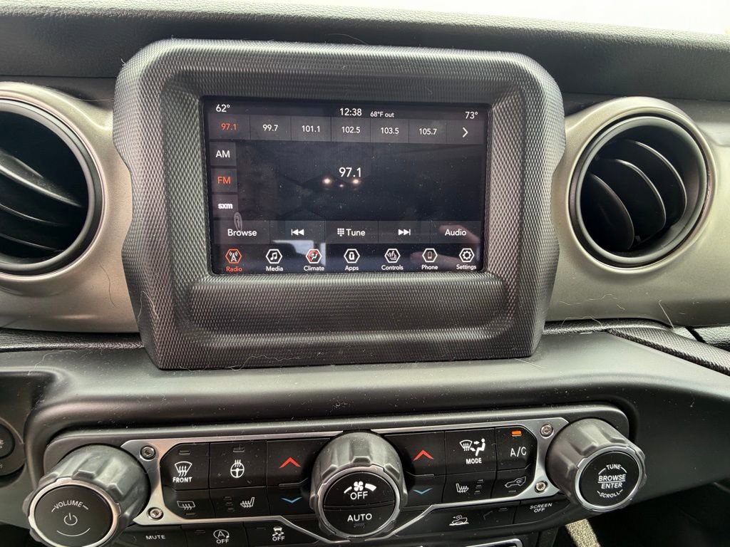 Used 2020 Jeep Gladiator Sport w/ Quick Order Package 24S image 9