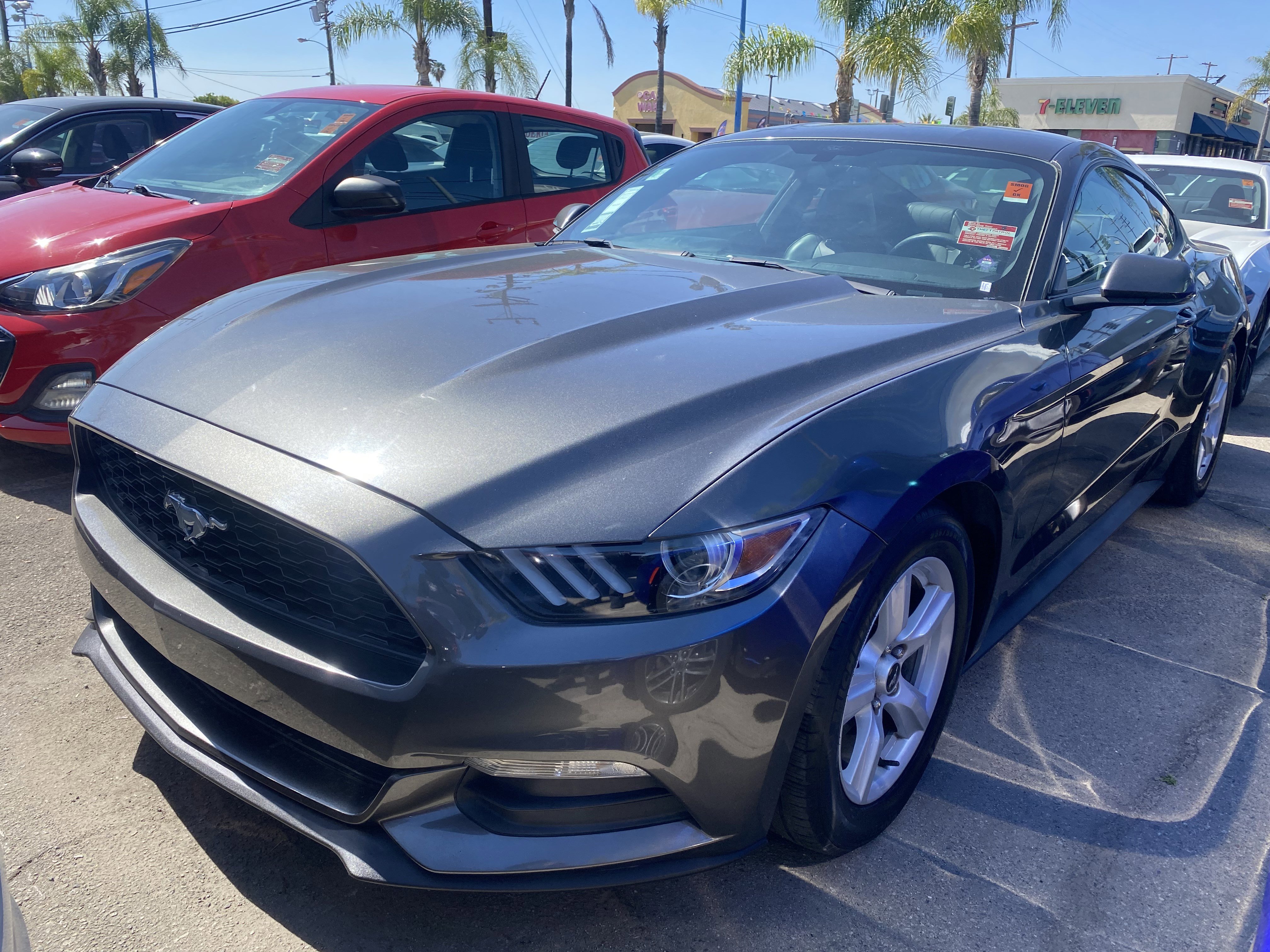 Used 2016 Ford Mustang Coupe image 2