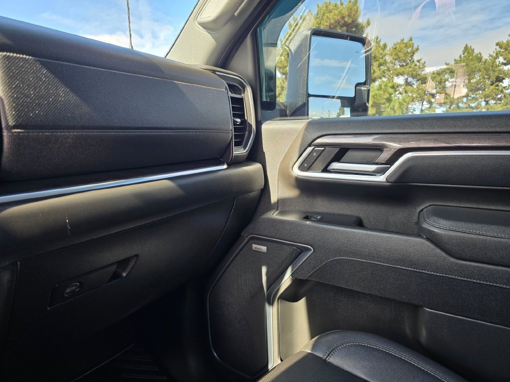 Used 2025 Chevrolet Silverado 3500 LTZ w/ Trail Boss Package AWD/4WD image 25