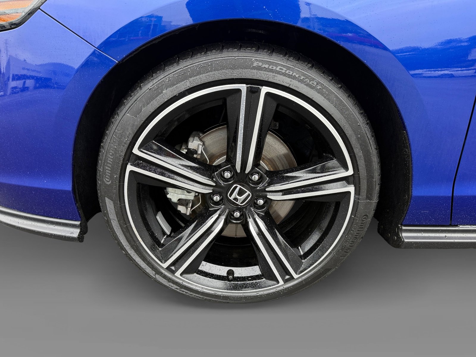 Used 2024 Honda Accord Sport image 9