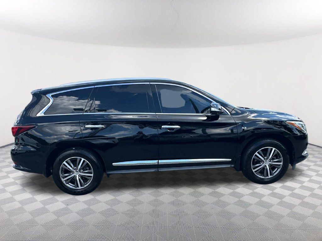 Used 2020 INFINITI QX60 Luxe w/ Essential Package FWD image 4