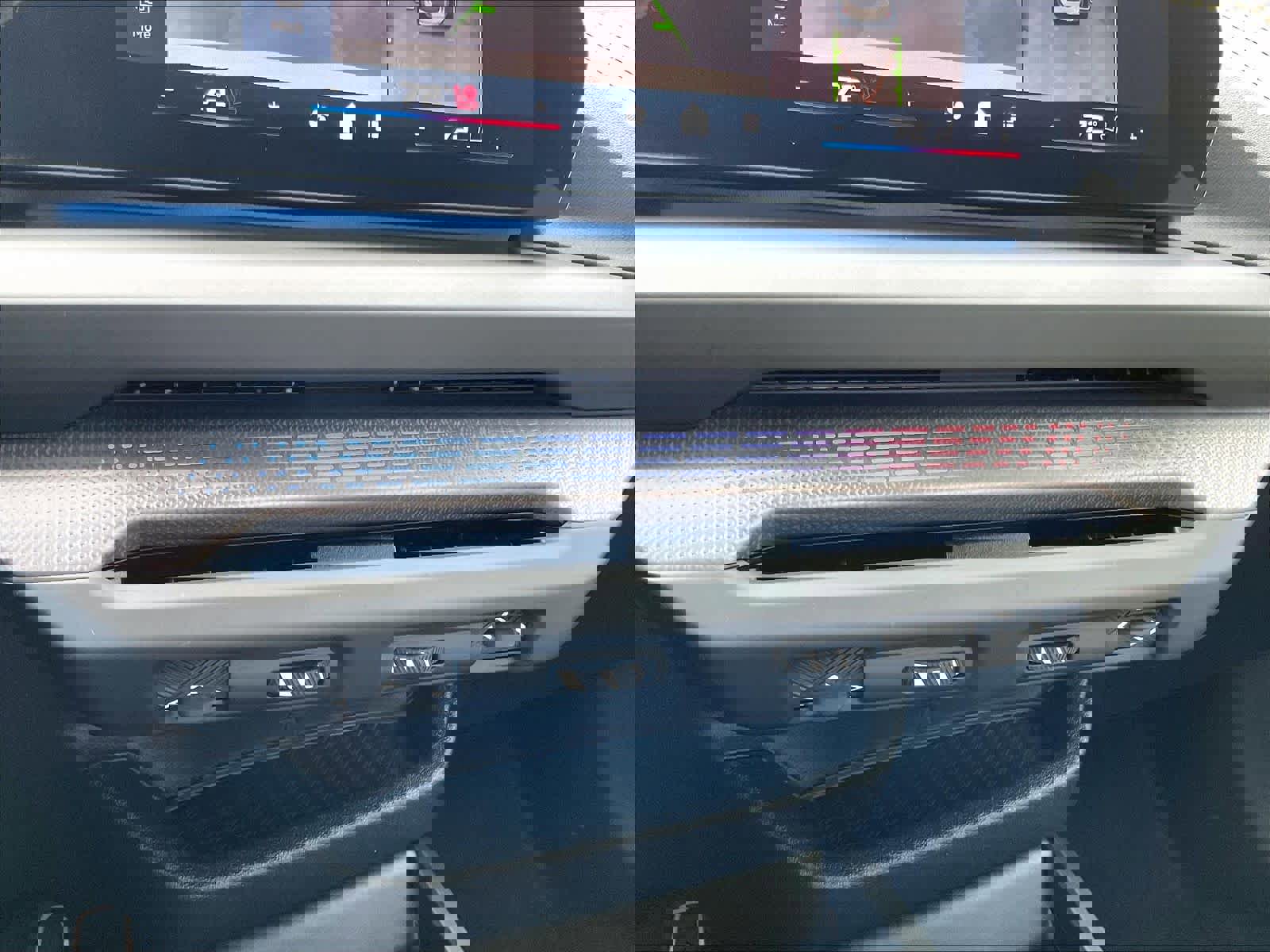 Certified 2025 BMW M235i xDrive w/ Technology Package image 32