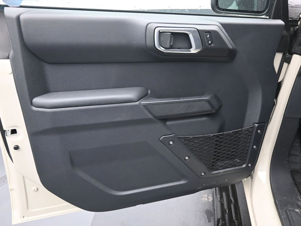 New 2026 Ford Bronco Outer Banks image 13