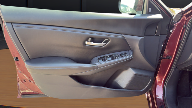 Used 2022 Nissan Sentra SV FWD image 21
