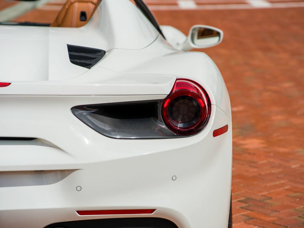 Used 2019 Ferrari 488 Spider RWD image 15