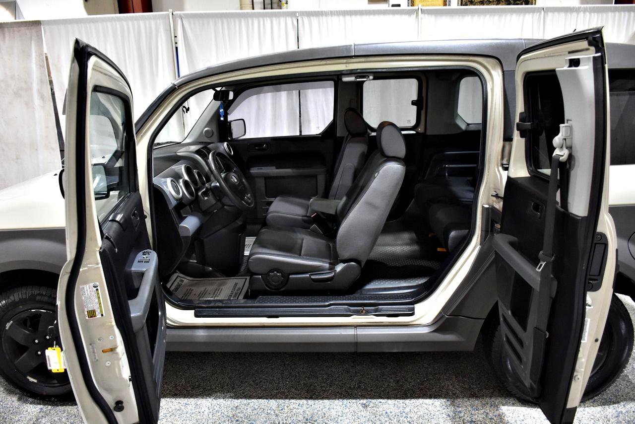 Used 2005 Honda Element EX image 10