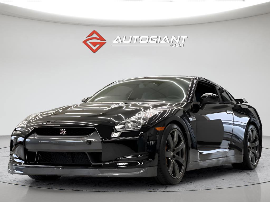 Used 2011 Nissan GT-R Premium image 13