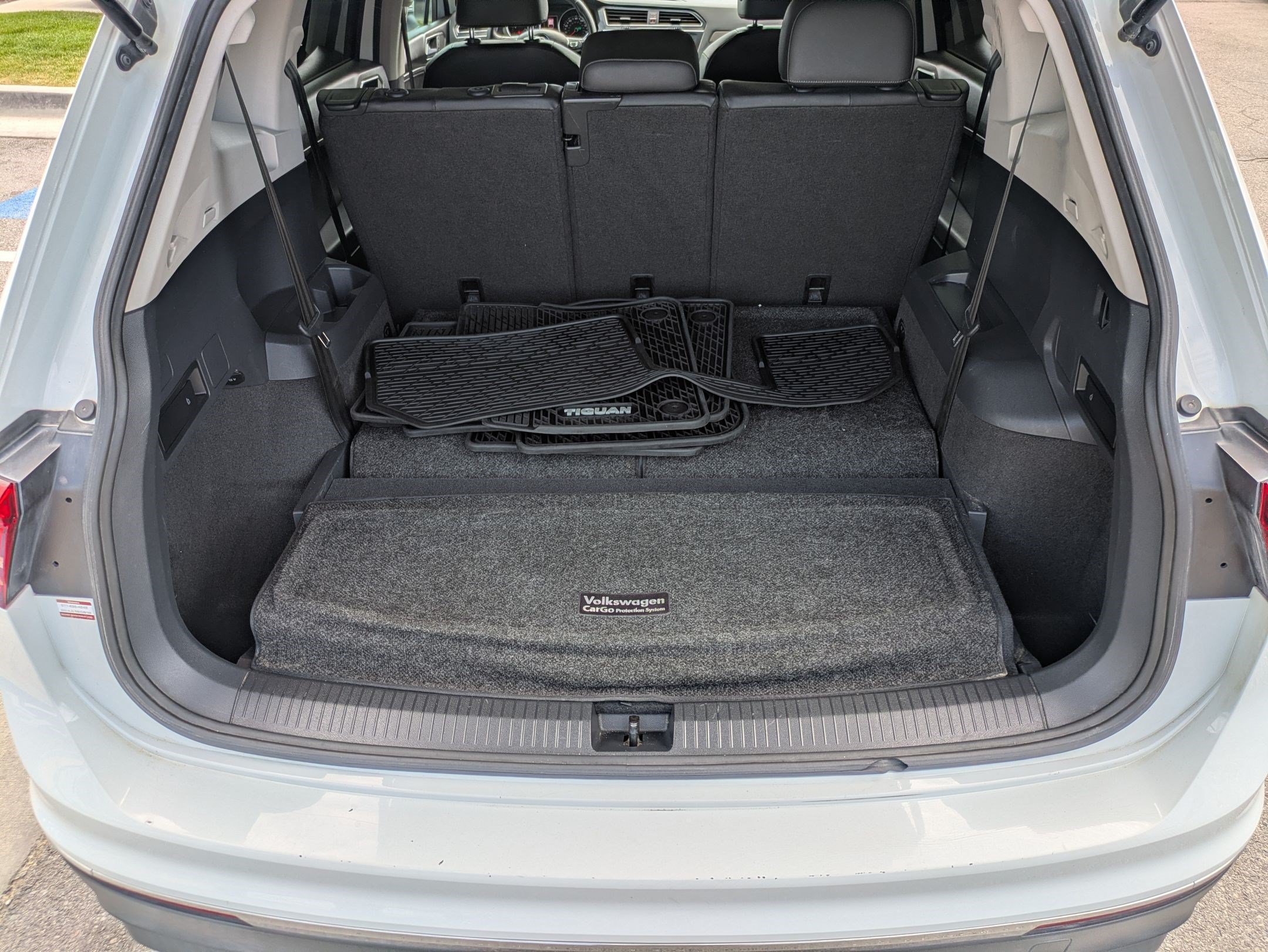 Used 2018 Volkswagen Tiguan SE w/ 3rd Row Seat Package AWD/4WD image 30