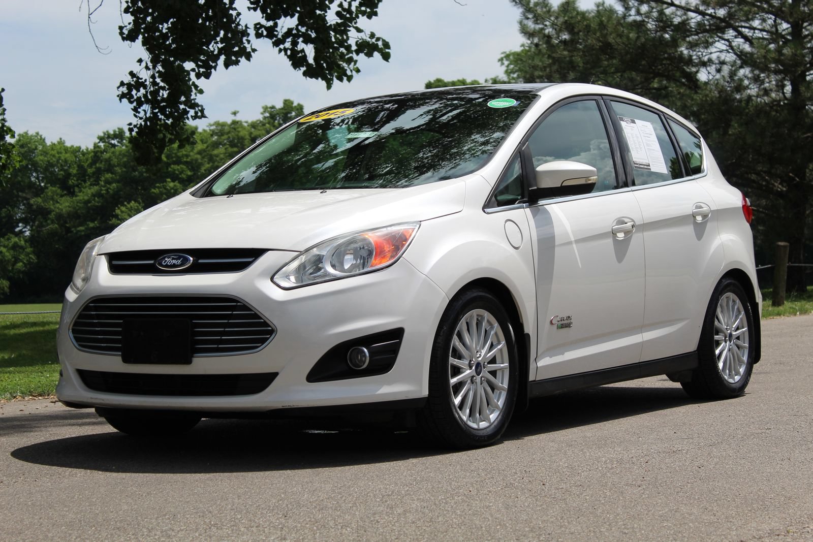 Used 2015 Ford C-MAX Energi SEL w/ Equipment Group 302A FWD image 3