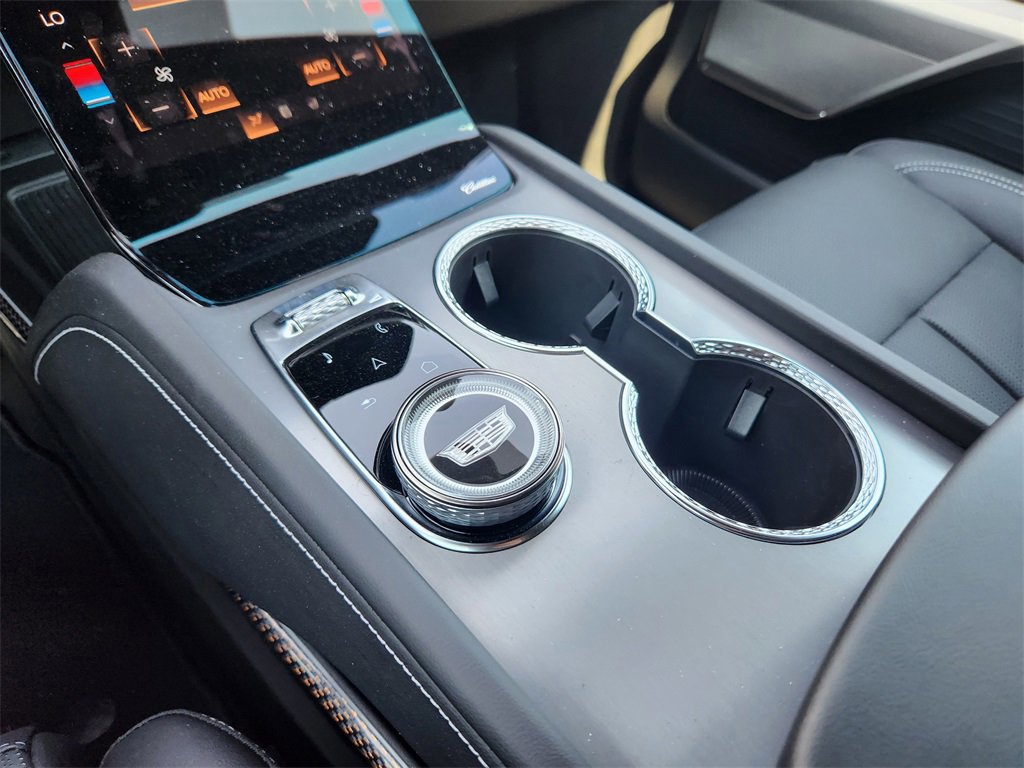 New 2026 Cadillac Vistiq Sport image 16