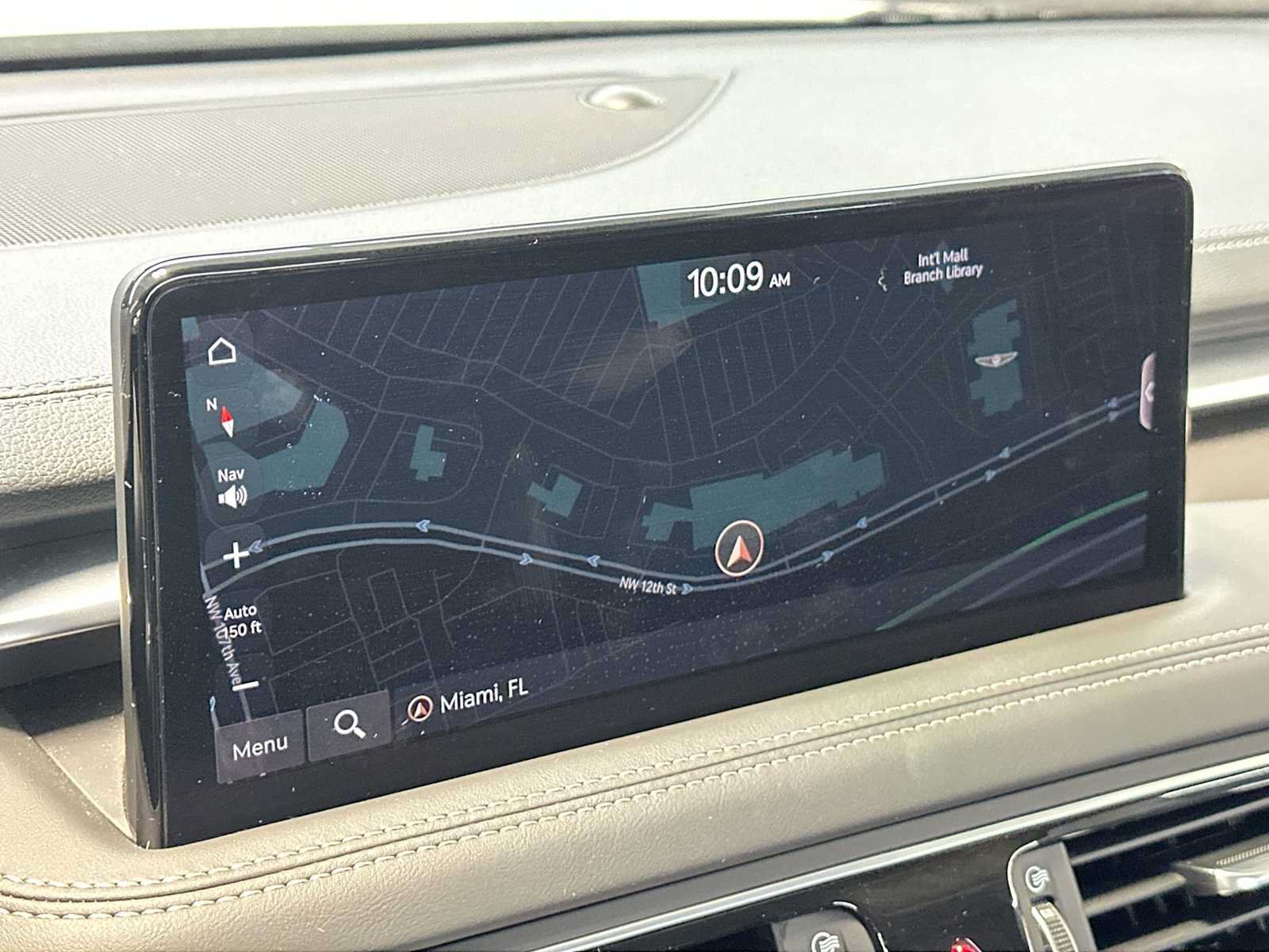 Used 2023 Genesis G70 2.0T RWD image 18