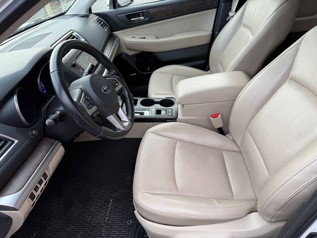 Used 2015 Subaru Outback 2.5i Limited AWD/4WD image 11