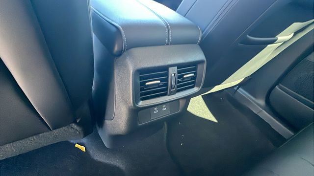 New 2025 Nissan Murano SL image 17