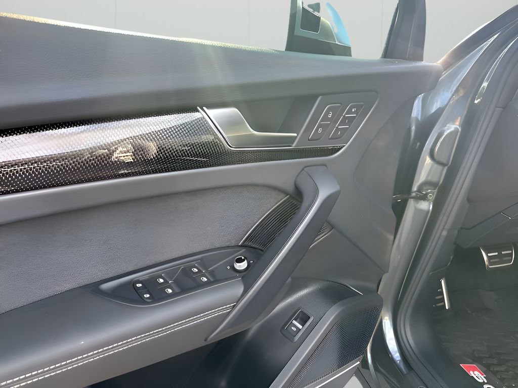 Used 2024 Audi SQ5 Premium Plus image 27
