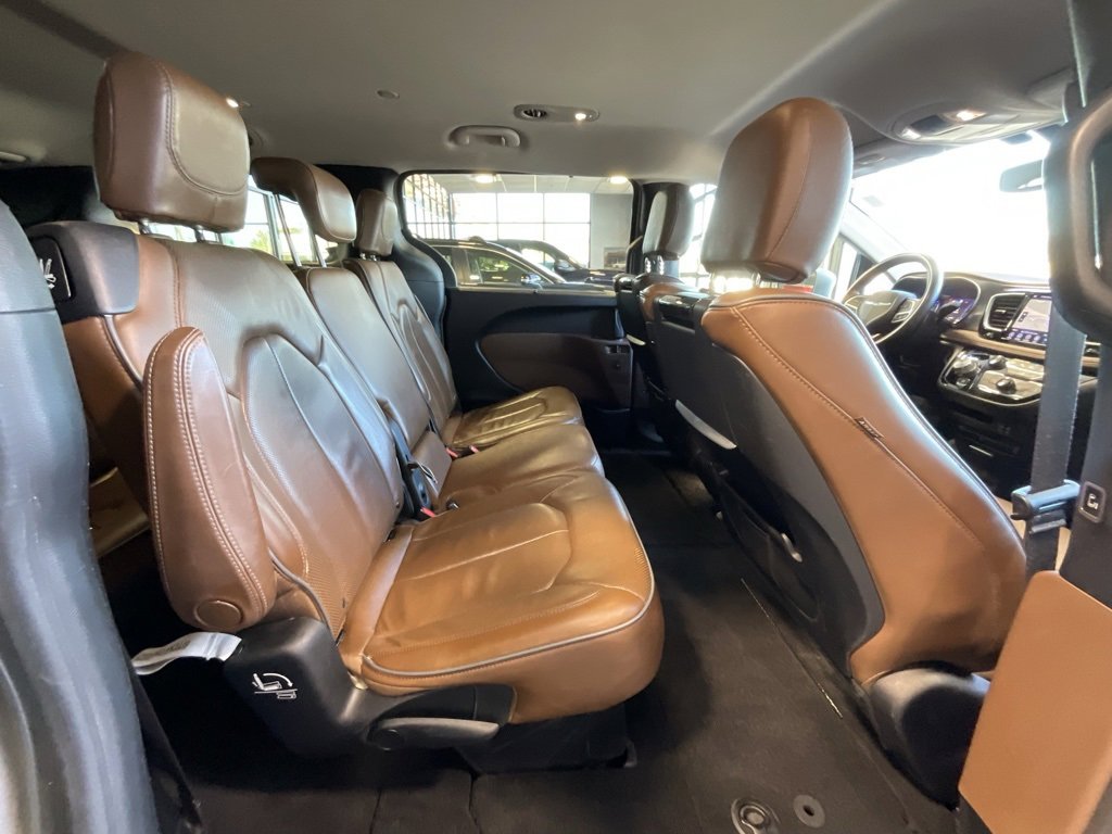 Used 2018 Chrysler Pacifica Limited w/ Advanced Safetytec Group image 20