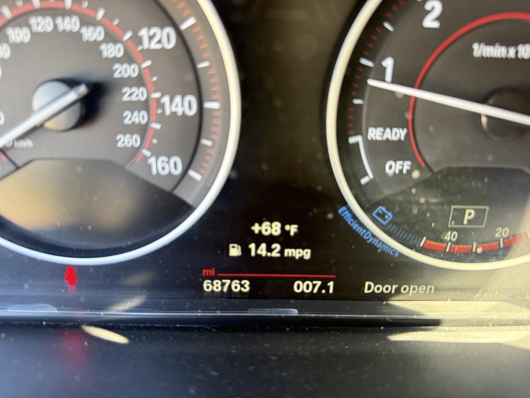 Used 2017 BMW 340i xDrive Sedan AWD/4WD image 11