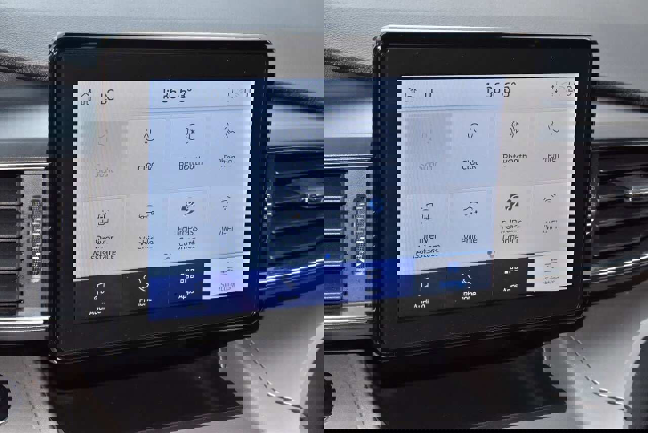 Certified 2023 Ford Explorer XLT w/ Equipment Group 202A image 27