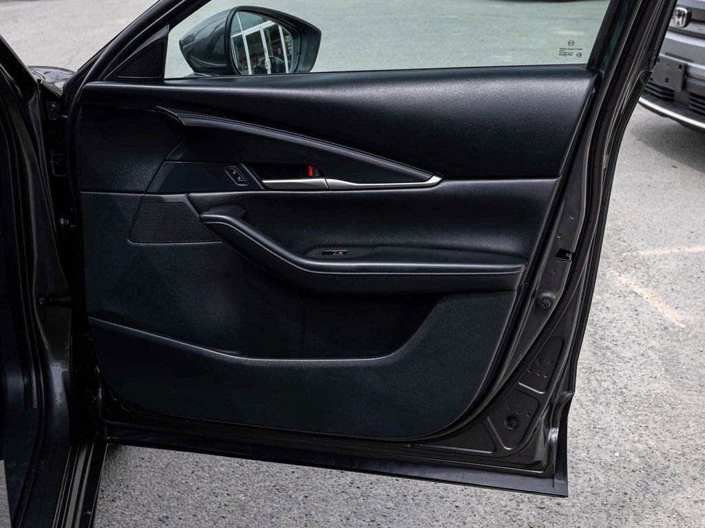 Used 2023 MAZDA CX-30 AWD 2.5 S w/ Select Package image 13