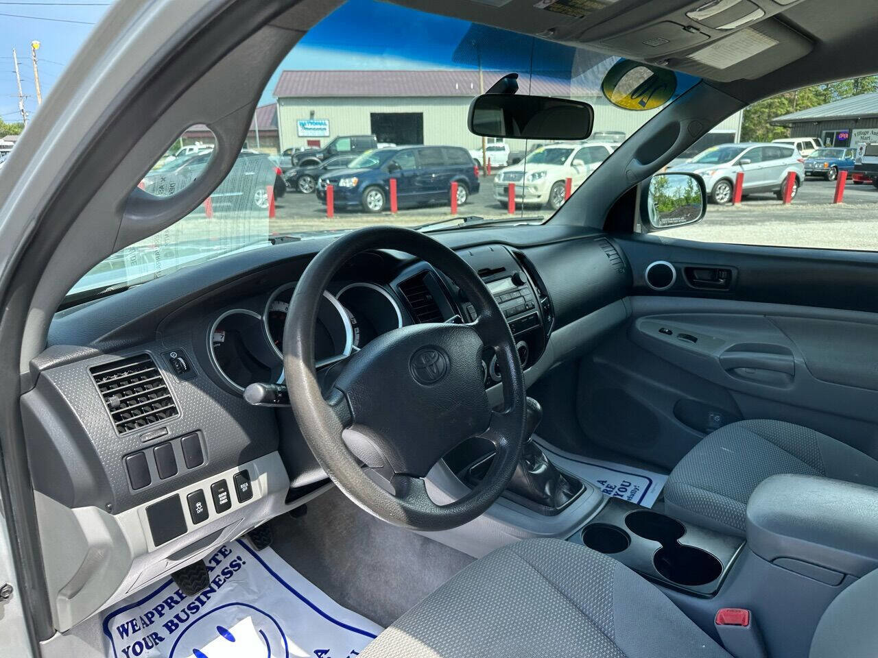 Used 2011 Toyota Tacoma Base 4x4 4dr Access Cab 6.1 ft image 9