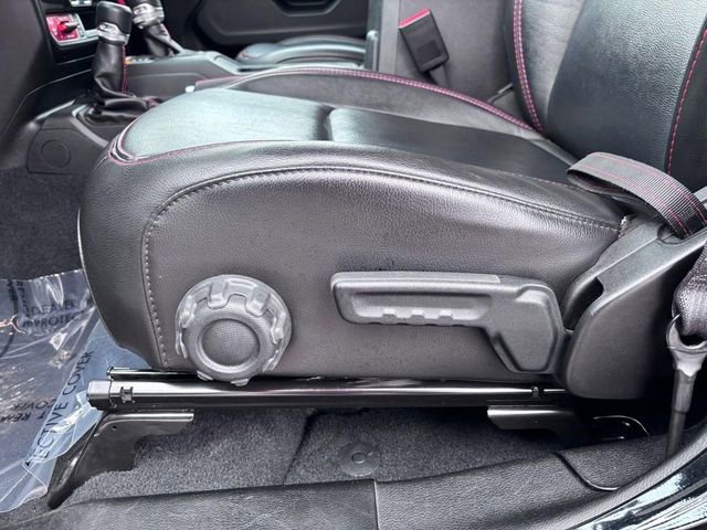 Used 2022 Jeep Wrangler Unlimited Rubicon w/ Cold Weather Group image 11