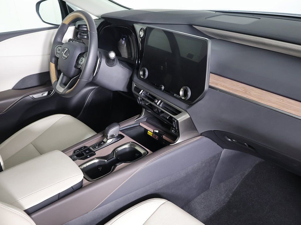 Used 2024 Lexus RX 350h w/ Accessory Package (K3) image 29