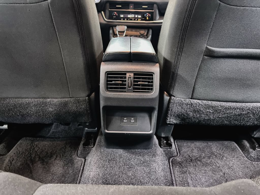 Used 2025 Nissan Rogue SV FWD image 21