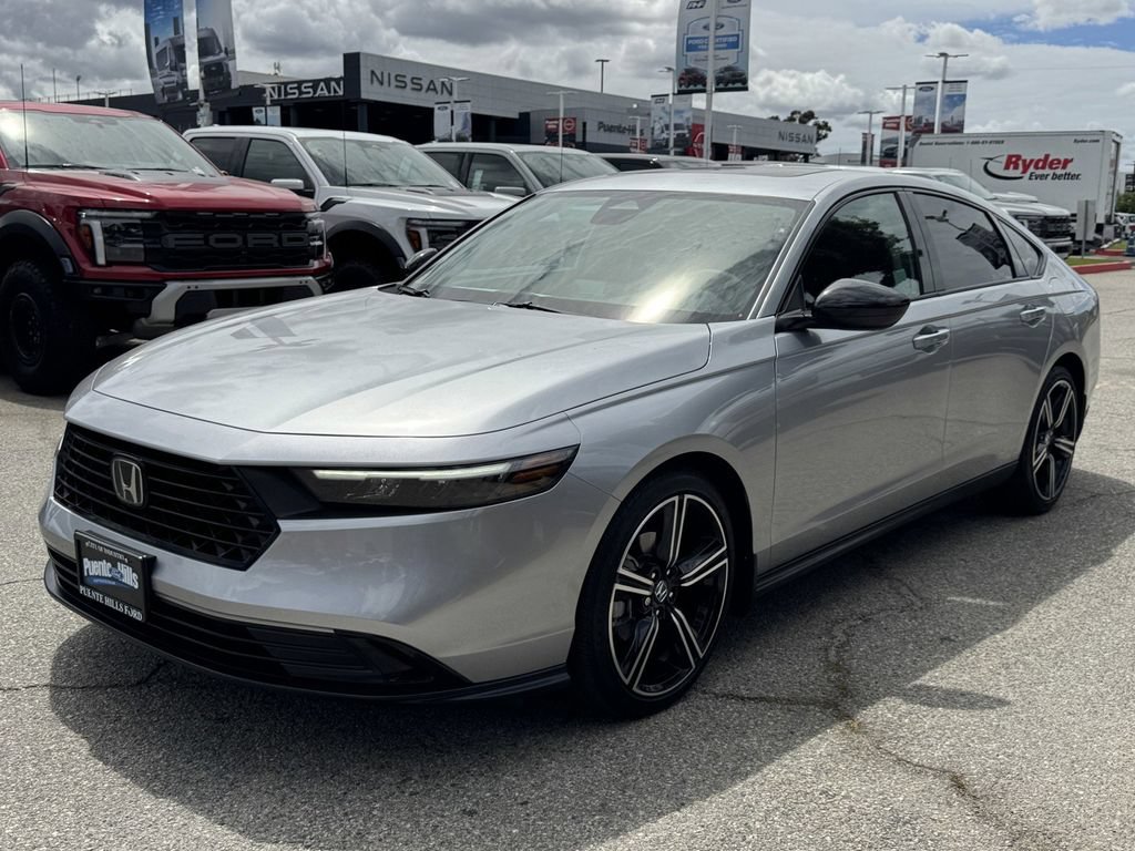 Used 2026 Honda Accord SE image 3