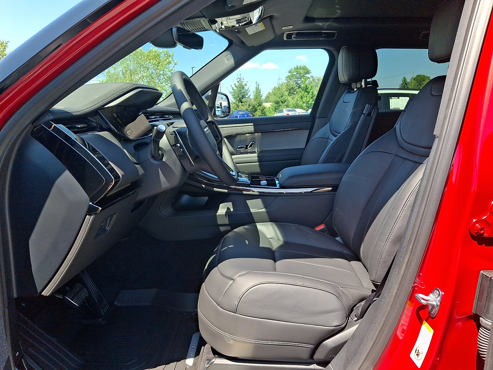 New 2026 Land Rover Range Rover Sport Dynamic SE AWD/4WD image 10