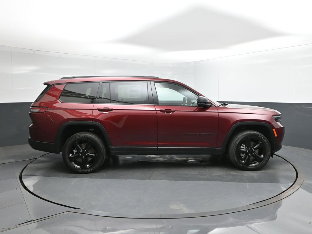 New 2025 Jeep Grand Cherokee L Altitude image 26