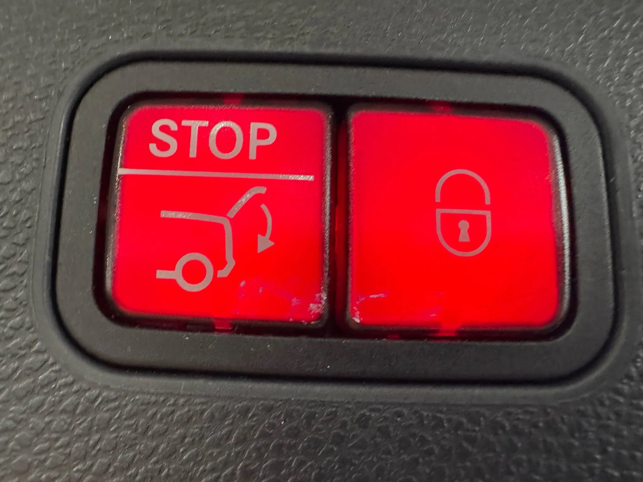 Used 2015 Mercedes-Benz GLK 350 4MATIC image 22