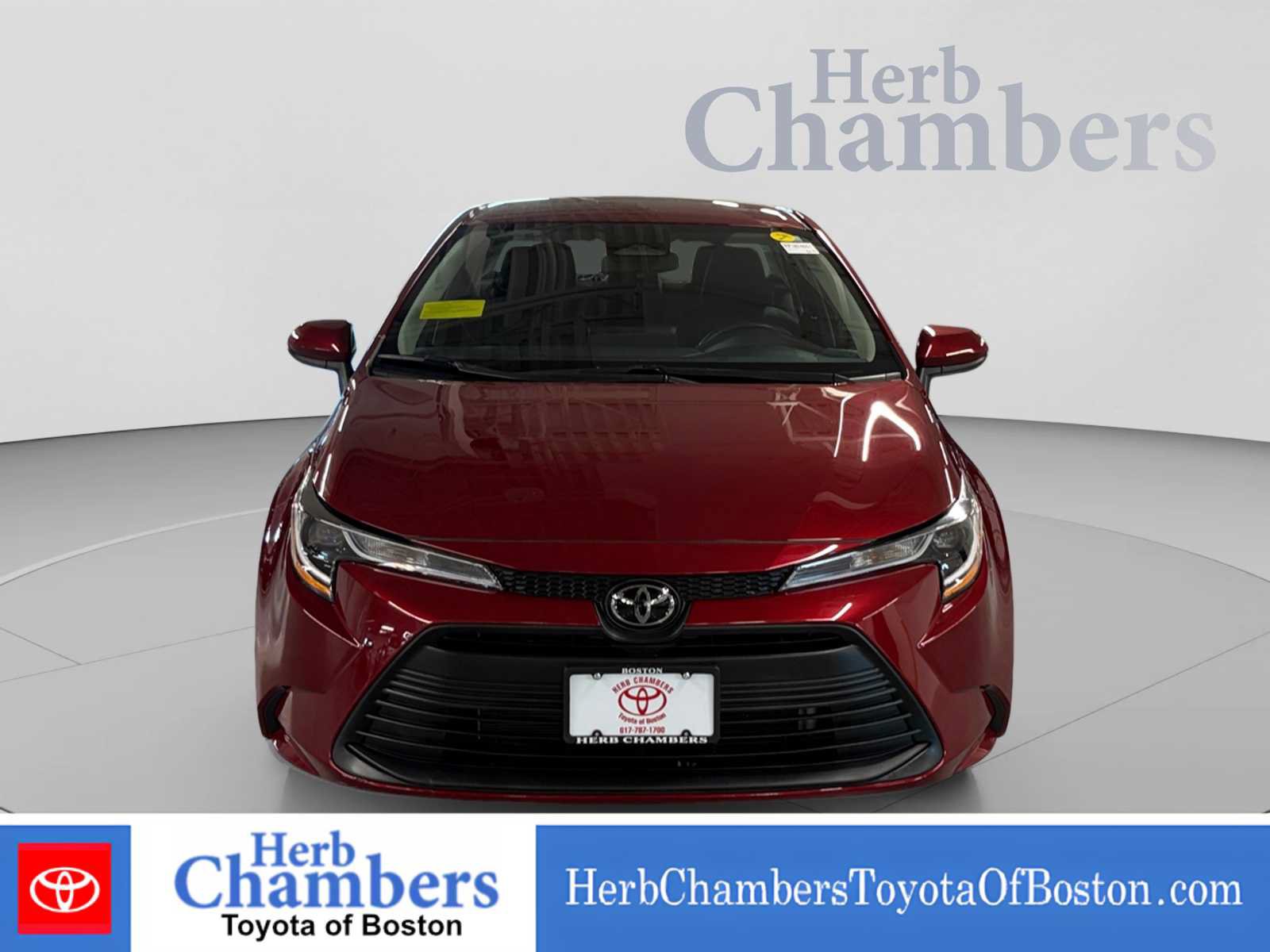 Used 2024 Toyota Corolla LE FWD image 2