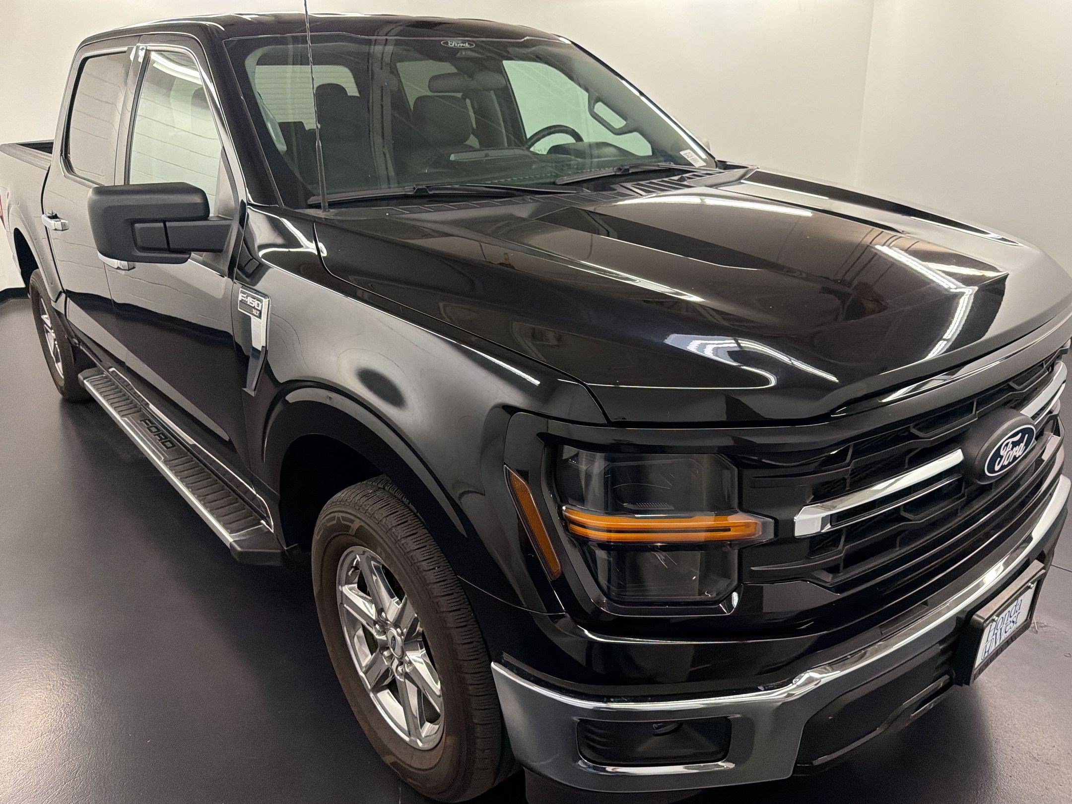 Used 2025 Ford F150 XLT w/ Equipment Group 301A Standard RWD image 7