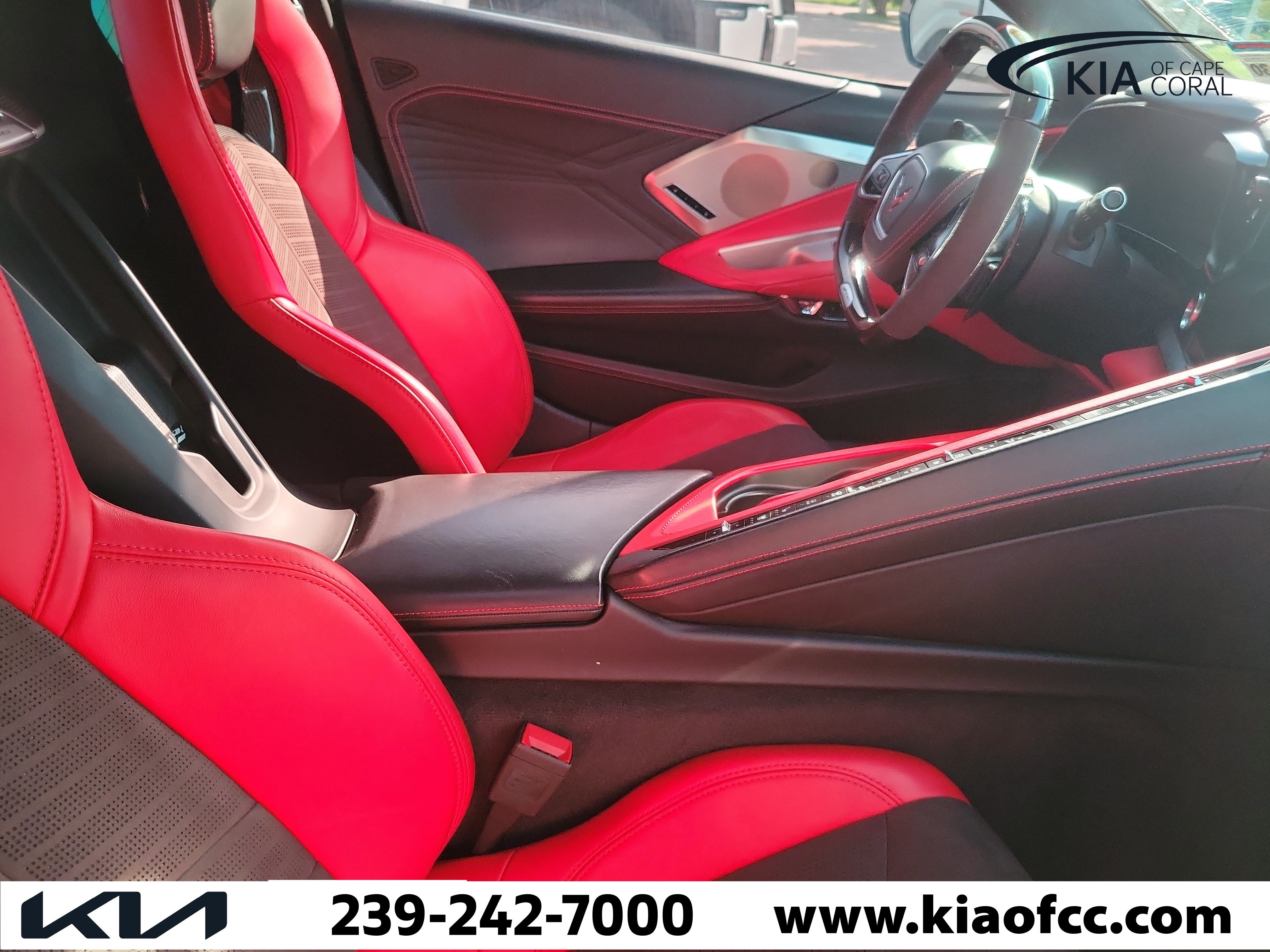 Used 2025 Chevrolet Corvette Z06 RWD image 10