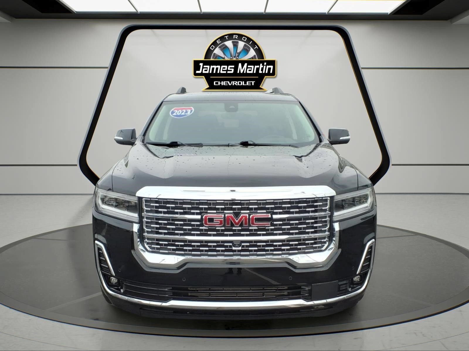 Used 2023 GMC Acadia Denali w/ Black Diamond Edition AWD/4WD image 2