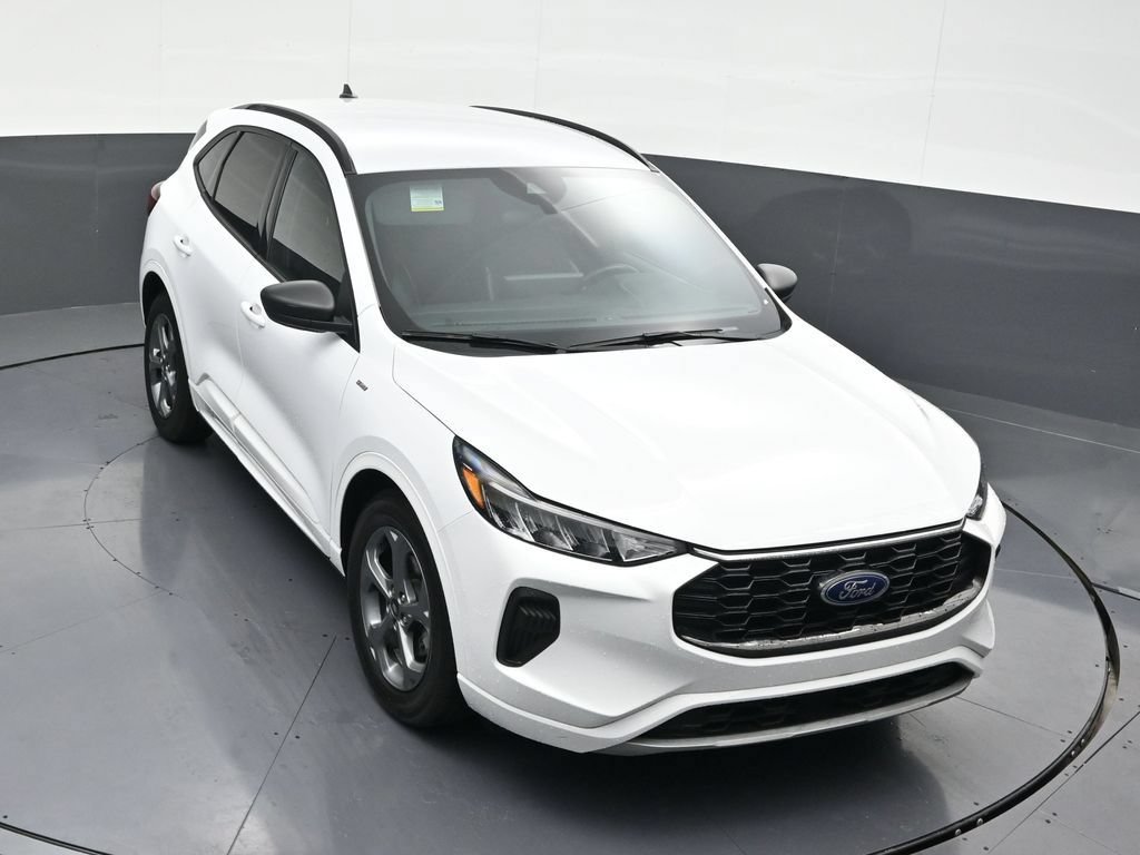 Used 2023 Ford Escape ST-Line w/ Tech Pack #1 FWD image 21