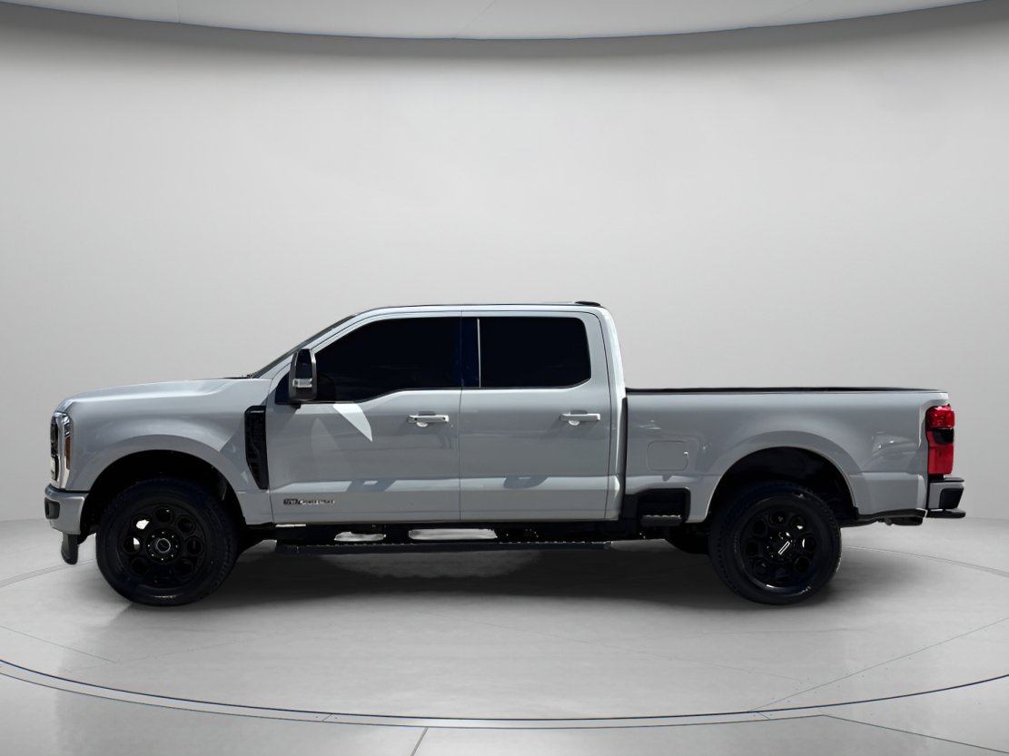 Used 2026 Ford F250 Lariat w/ Black Appearance Package image 5
