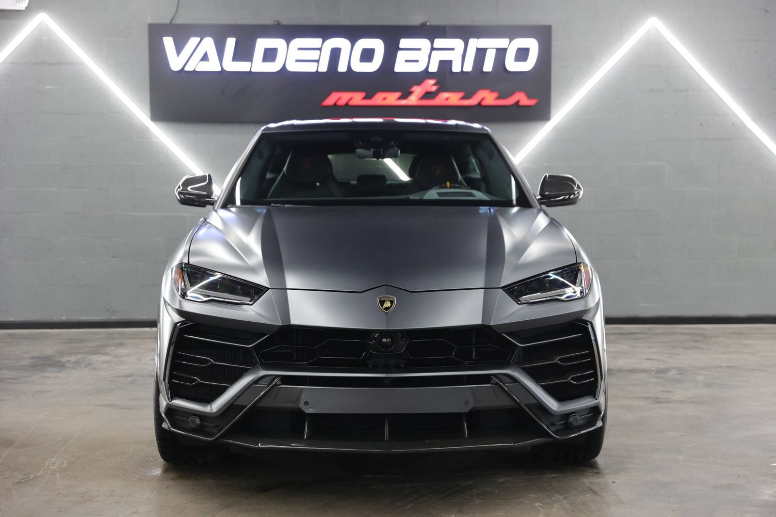 Used 2020 Lamborghini Urus AWD/4WD image 4