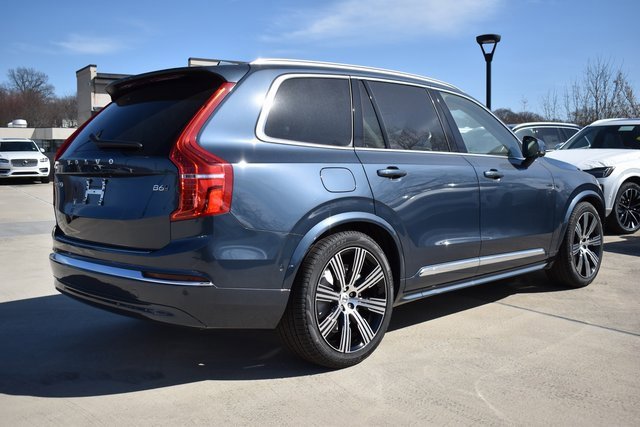 Used 2025 Volvo XC90 B6 Ultra w/ Lounge Package image 7