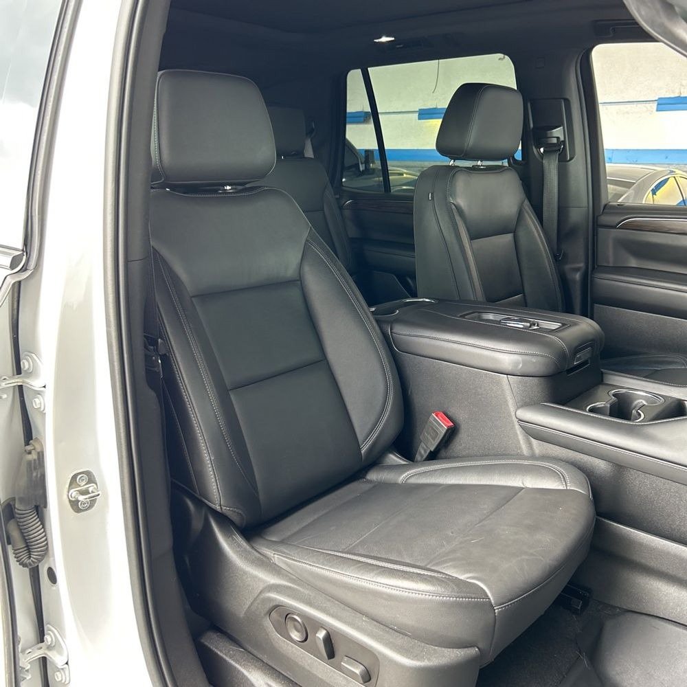 Used 2021 Chevrolet Tahoe Z71 w/ Z71 Signature Package AWD/4WD image 8