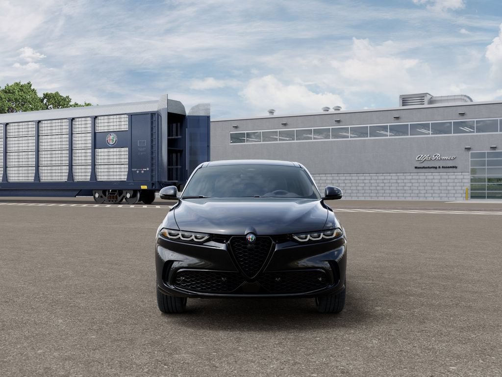 New 2025 Alfa Romeo Tonale w/ Premium Package AWD/4WD image 7