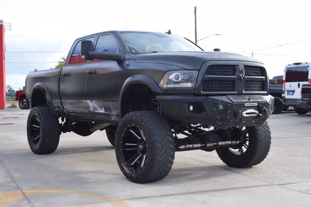 Used 2017 RAM 2500 Laramie w/ Sport Appearance Group AWD/4WD image 2