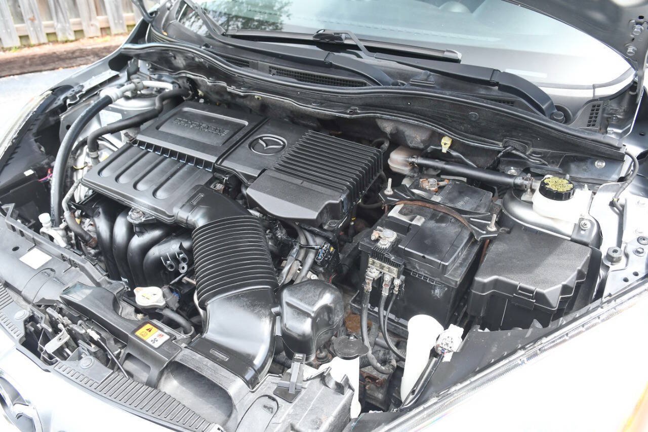 Used 2011 MAZDA MAZDA2 Touring FWD image 24
