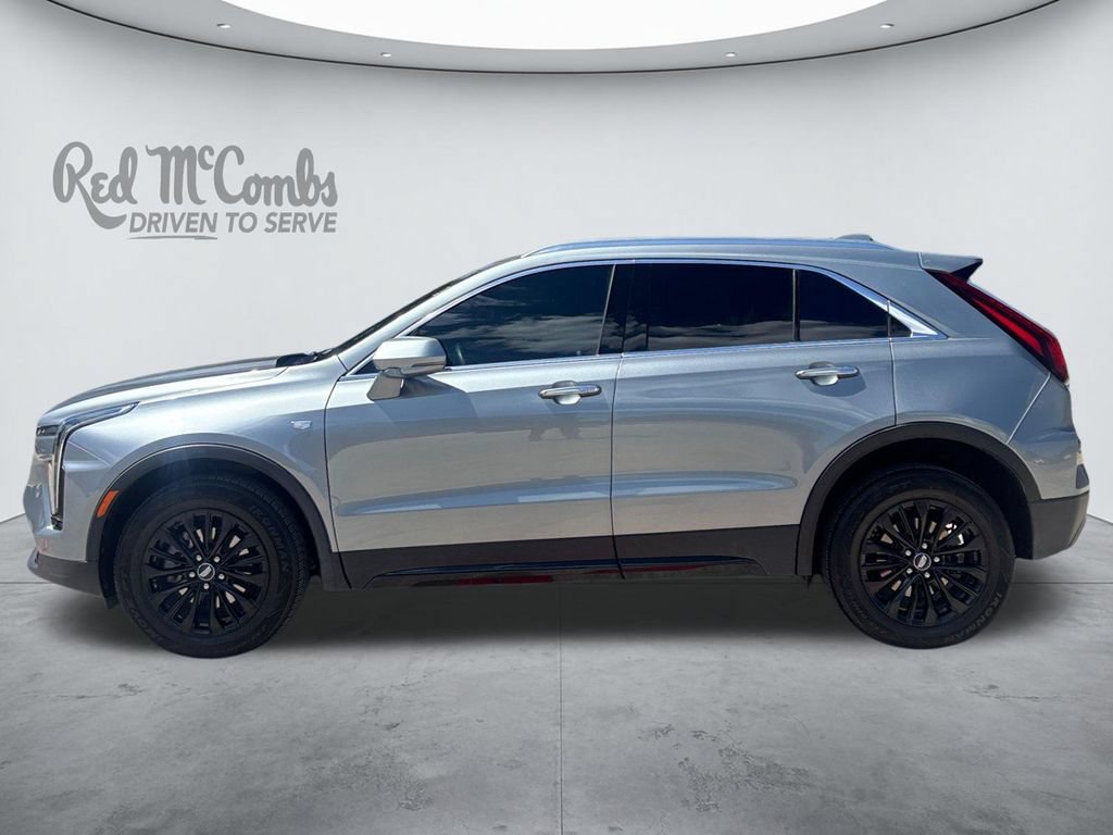 Used 2024 Cadillac XT4 Premium Luxury AWD/4WD image 2