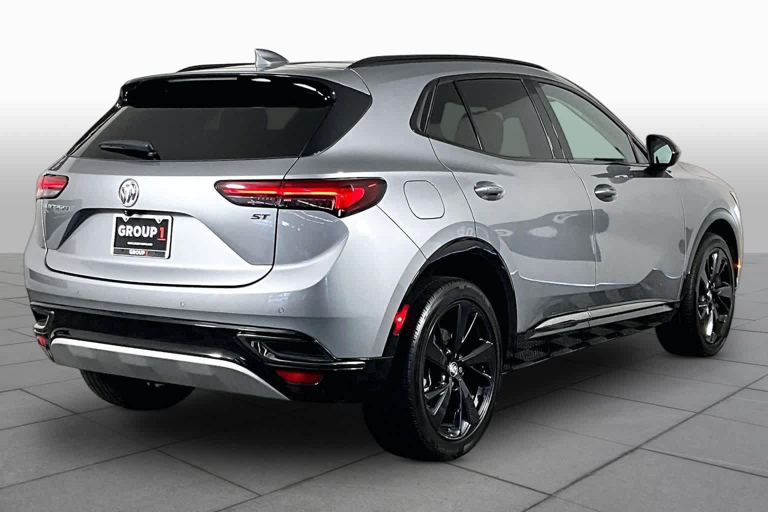 Used 2023 Buick Envision Essence w/ Sport Touring Package AWD/4WD image 12
