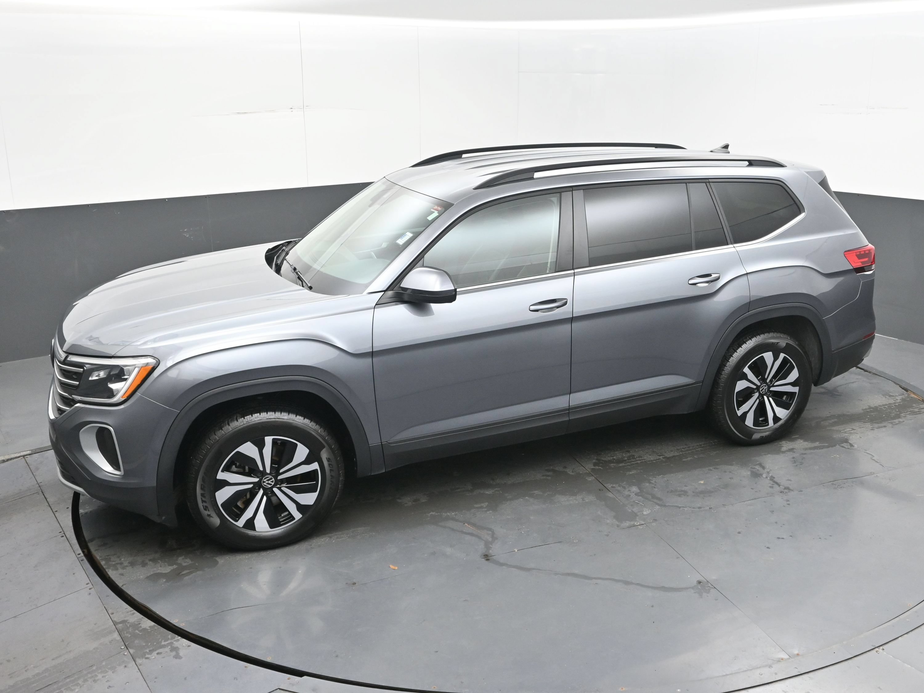 Used 2024 Volkswagen Atlas SE FWD image 49