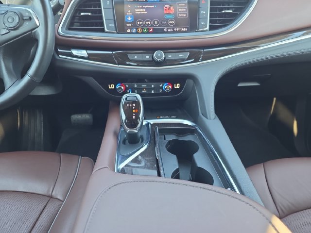 Used 2021 Buick Enclave Avenir w/ Avenir Technology Package FWD image 3